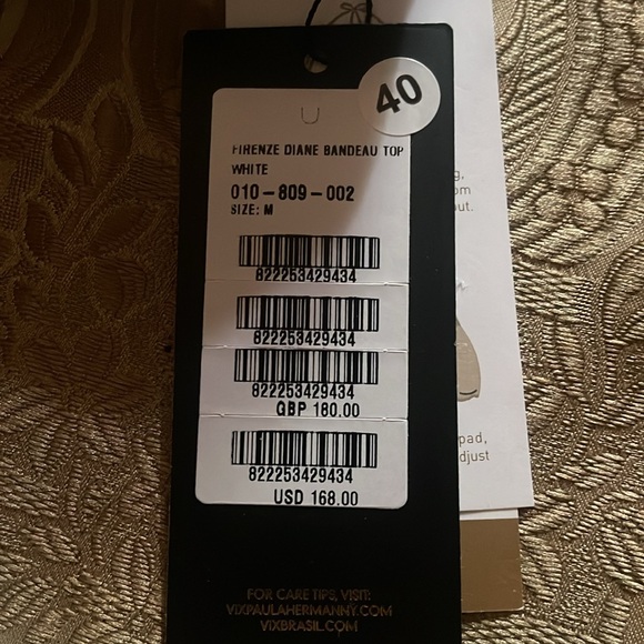 Bikini - Picture 6 of 10